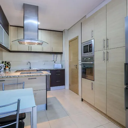 V4, Jardins Branqueira2 Near Beach, 阿尔布费拉